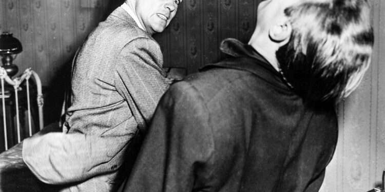 אולי בשל ניסיון חייו, גיבוריו כוללים פושעים ושיכורים. מתוך הסרט צילום: AFP