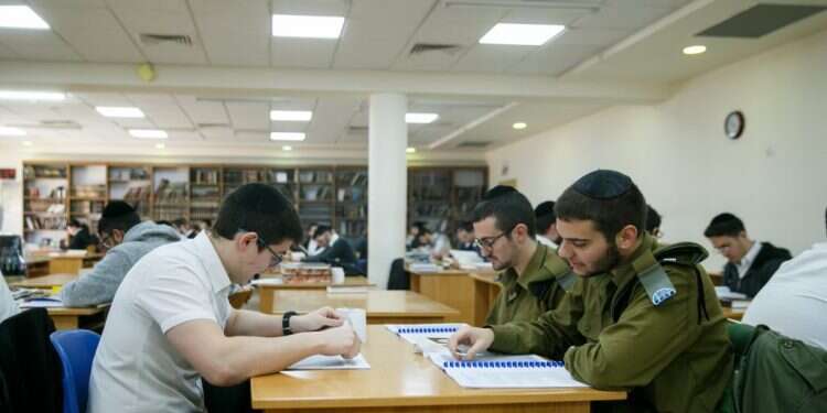 תלמידי ישיבת דרך החיים. צילום: לירון מולדובן צילום: לירון מולדובן