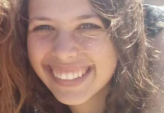 אורי אנסבכר ז הנה מוטלות גופותינו