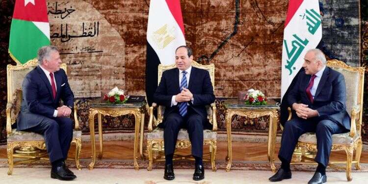 הפגישה המשולשת בקהיר. צילום: EPA צילום: EPA