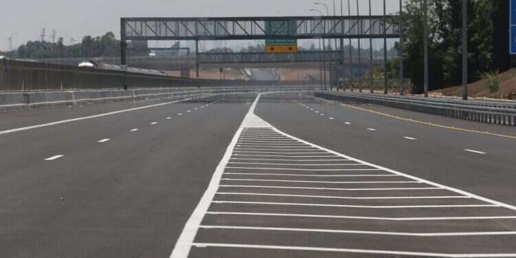 אילוסטרציה: כביש מהיר בישראל עונש מקל לצעיר שנתפס נוהג ללא רישיון בפעם השלישית