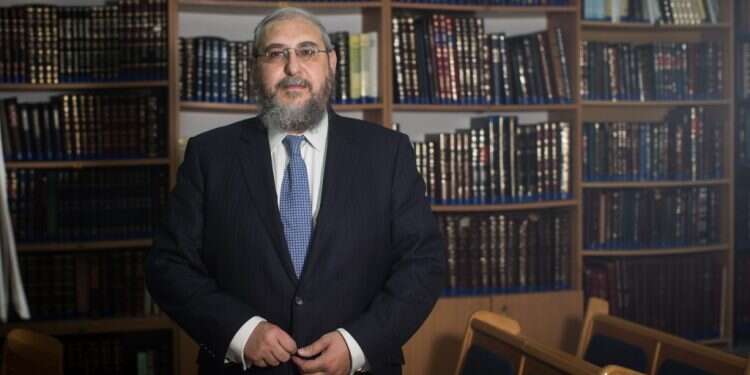 הרב חיים אמסלם. צילום: יונתן זינדל - פלאש 90 צילום: יונתן זינדל - פלאש 90