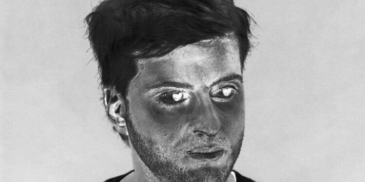 דיוקן שלילי, איור וצילום: אלי פטל איור וצילום: אלי פטל