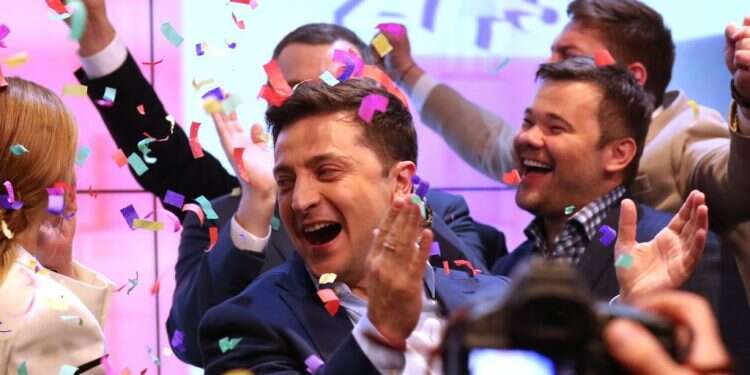 זלנסקי בליל הבחירות. צילום: EPA צילום: EPA