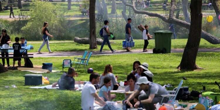 מנגלים בתל אביב, בחירות 2019. צילום: אבישג שאר-ישוב צילום: אבישג שאר-ישוב