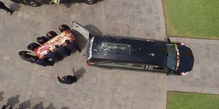 הלוויתו של אלן גרסיה בלימה. צילום: AFP צילום: AFP