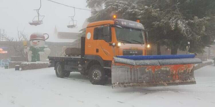 שלג בסוף אפריל באתר החרמון. צילום: אתר החרמון צילום: אתר החרמון