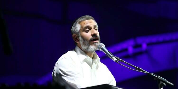 משתתף בפרויקט צו השעה. אביתר בנאי. צילום: קוקו צילום: קוקו