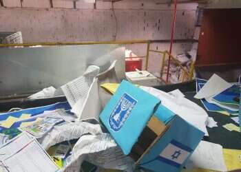 השימוש בנייר בבחירות 2019: פחות בתעמולה, יותר בקלפיות