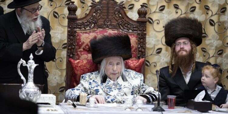 רבי מנחם מנדל טאוב, האדמו צילום: EPA