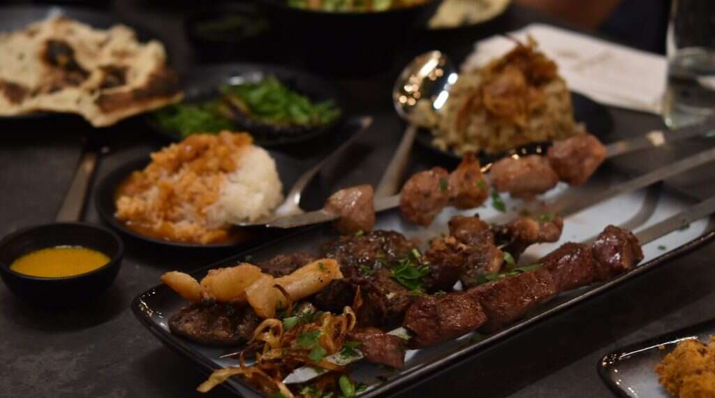 שיפודים במסעדת יהודית. צילום: חן אלון צילום: חן אלון