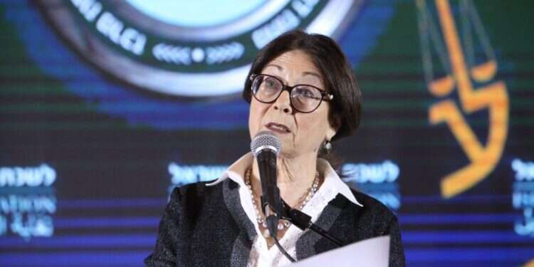 נשיאת העליון אסתר חיות בכנס לשכת עורכי הדין. צילום: ליאב פלד צילום: ליאב פלד