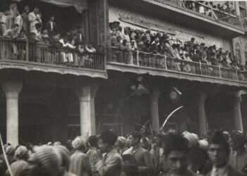 הפגנה לאומנית בבגדד, 1935. צילום: אוסף עתניאל מרגלית, ארכיון יד בן-צבי צילום: אוסף עתניאל מרגלית, ארכיון יד בן-צבי