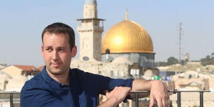 אלחנן מילר, עיתונאי וחוקר החברה הפלשתינית. צילום: מרים צחי צילום: מרים צחי