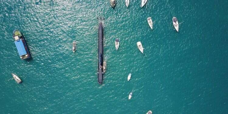 צוללות. צילום: דו צילום: דו"צ