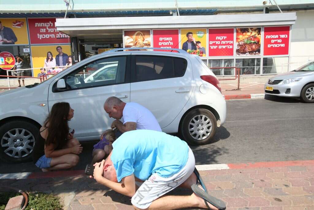 אזעקה באשקלון. צילום: מרים צחי צילום: מרים צחי