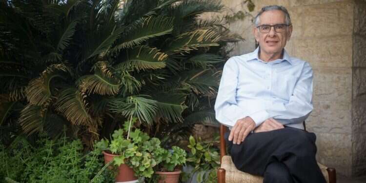 פרופ' ברכיהו ליפשיץ. צילום: נעם ריבקין פנטון, פלאש 90 צילום: נעם ריבקין פנטון, פלאש 90