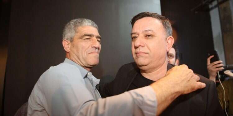 גבאי ורוסו אחרי פרסום מדגמי הבחירות לכנסת ה-21. צילום: יהושע יוסף צילום: יהושע יוסף