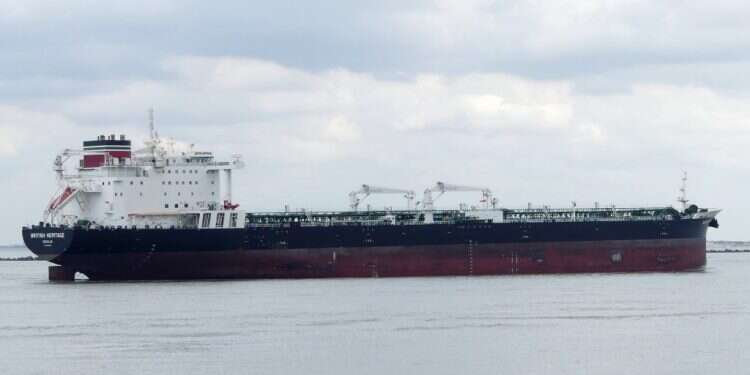 הספינה צילום: EPA