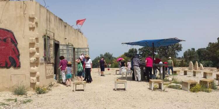 גלריית הבית הלבן בניר־עוז. צילום: מתוך דף הפייסבוק של הגלריה צילום: מתוך דף הפייסבוק של הגלריה
