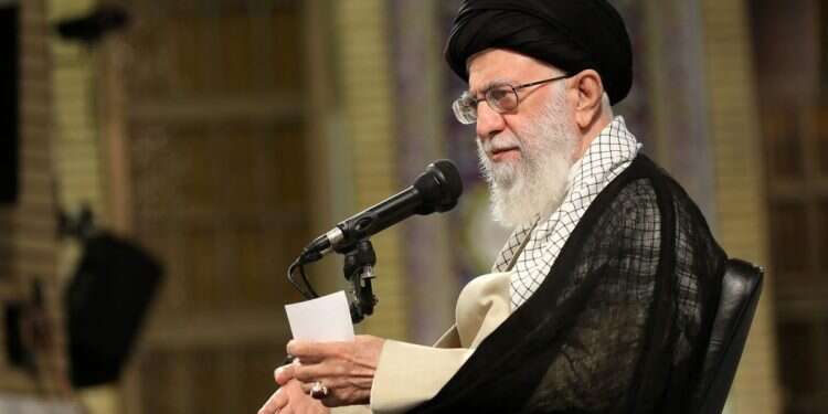 הלקוח הבא? חמינאי. צילום: AFP צילום: AFP