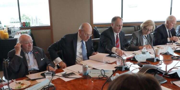 המו צילום: ג'יי בראדי