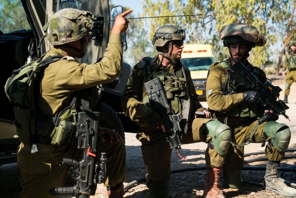 מבצע צילום: דו"צ