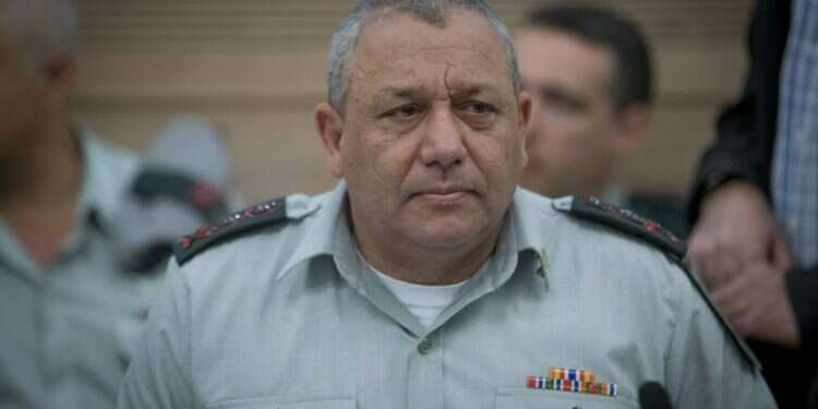 היחסים הטובים עם כחלון סייעו להרגעת הרוחות. גדי איזנקוט. צילום: יונתן זינדל, פלאש 90 צילום: יונתן זינדל, פלאש 90