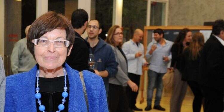 רבקה שאול ז "הקריאה אינה החיים עצמם אלא ההארה הרוחנית שלהם"