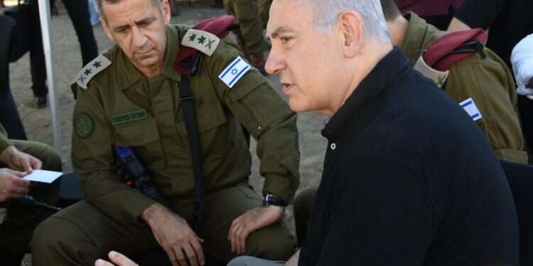 בנימין נתניהו עם הרמטכ צילום: חיים צח, לע"מ