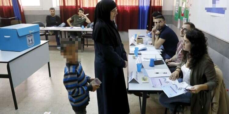 לא שטח פרטי. קלפי בטייבה בבחירות האחרונות. צילום: AFP צילום: AFP