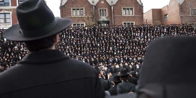 שי לנציגי הרבי מלובביץ'. מרכז חב צילום: גטי אימג'ס