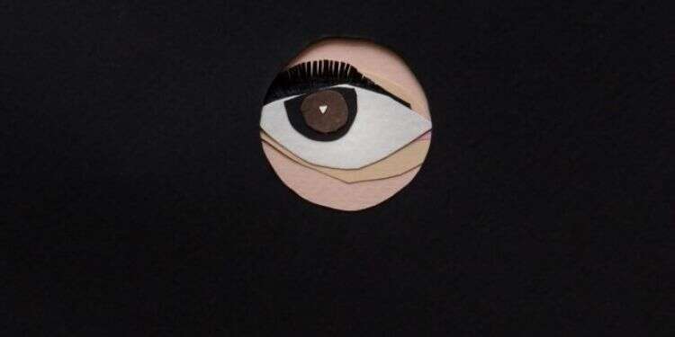 בעולם שבו ההתנהגות שלנו מתועדת לפרטי פרטים, אנחנו מאבדים את חופש הבחירה שלנו. אפרת חכימי, מתוך פוטופואטיקה 2019 , גלריות מוסררה אפרת חכימי, מתוך פוטופואטיקה 2019 , גלריות מוסררה