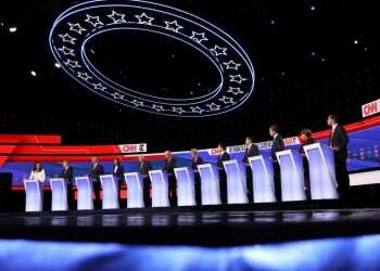 הקרקס הנודד של העימות הדמוקרטי: אין כוכב במרוץ לנשיאות ארה"ב