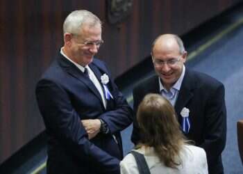 המנדט עובר לגנץ: יו"ר כחול-לבן ינסה לפרק את גוש הימין