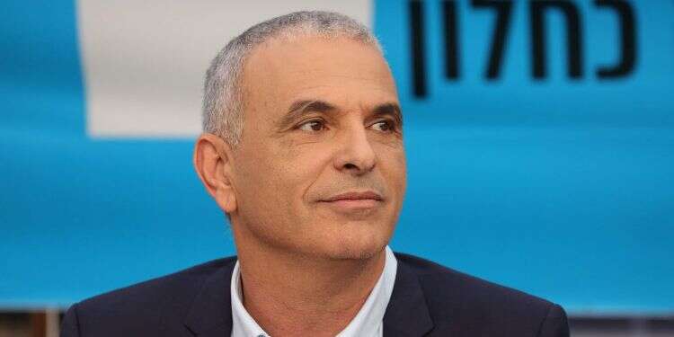 שר האוצר משה כלון. צילום: קוקו ישראל זינקה במדד "עשיית העסקים" – בעיקר בשל סילוק אי הבנות