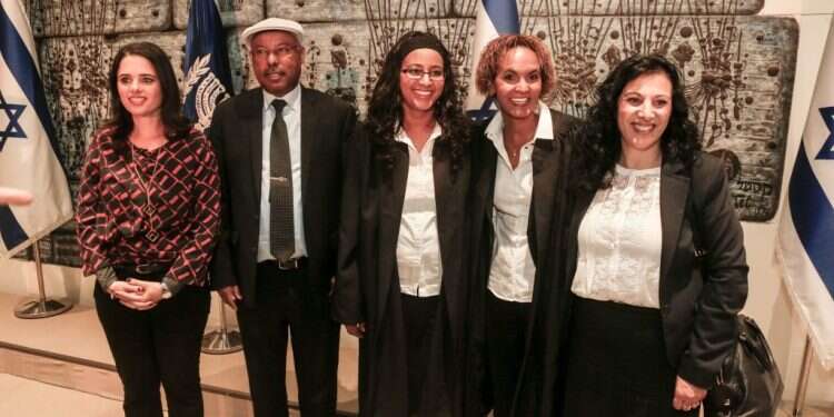 טקס השבעתן של השופטות אדנקו סבחת-חיימוביץ' ואסתר טפטה גרדי בבית הנשיא, דצמבר 2016. צילום: אורן בן-חקון צילום: אורן בן-חקון