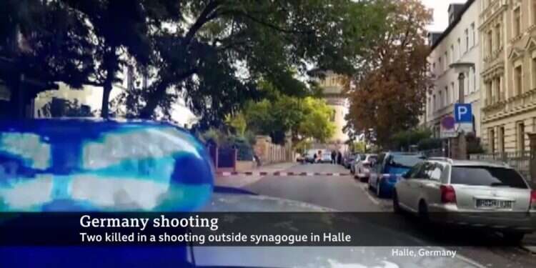 פיגוע אנטישמי בעיר האלה. צילום: מתוך שידורי BBC צילום: מתוך שידורי BBC