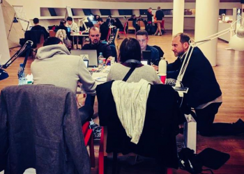 פולין: האקתון ייעודי למאבק באנטישמיות ברשת 