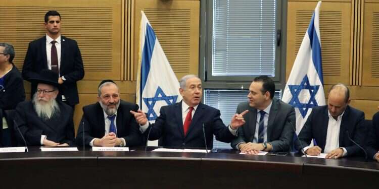 פסימיות בכחול לבן: "אנחנו בדרך לאופוזיציה או לבחירות"