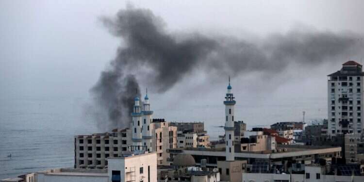 רצועת עזה, הבוקר. צילום: AFP מטחים כבדים לדרום ולשפלה; צה"ל תוקף ברצועה