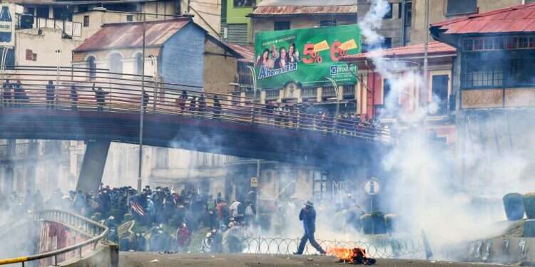 הדחת מוראלס בבוליביה מטלטלת את הפוליטיקה של אמריקה הלטינית