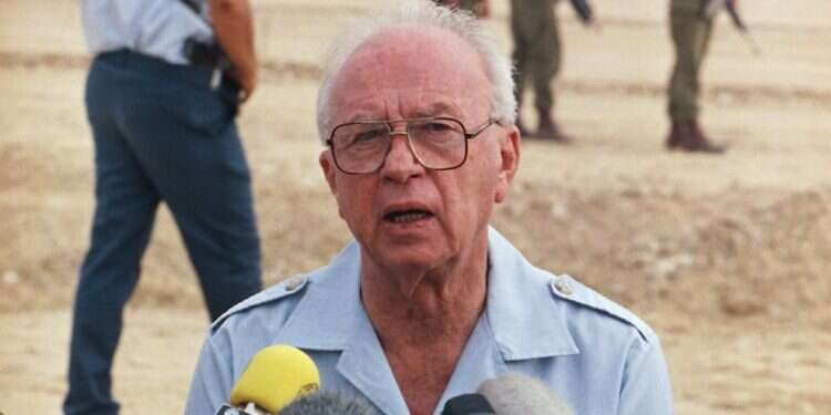 יצחק רבין ז מורשת רבין, העובדות: הפרק הכלכלי־חברתי