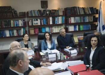 עצה לשקד: תתחברו לעם בלי התנשאות