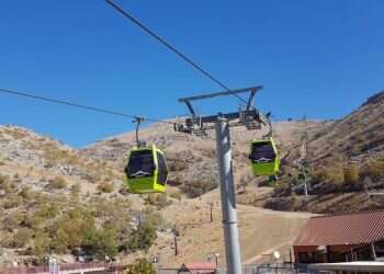 העפלה להר בתוך 5 דקות: הרכבל החדש בחרמון יוצא לדרך