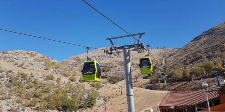 הרכבל החדש. צילום: אתר החרמון העפלה להר בתוך 5 דקות: הרכבל החדש בחרמון יוצא לדרך