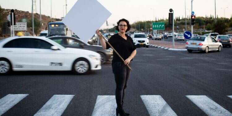 גלית דיסטל- אטבריאן. צילום: אריק סולטן צילום: אריק סולטן