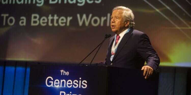 זוכה פרס בראשית לשנת 2019 רוברט קראפט. קרדיט: ערן לם ארגונים שנלחמים באנטישמיות: מיליון דולר מחכים לכם