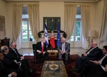 נתניהו בפורטוגל: עדיין אפשר למנוע בחירות