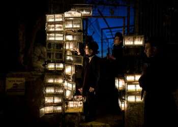 הפרי או הקליפה: המשמעות העמוקה של חנוכה